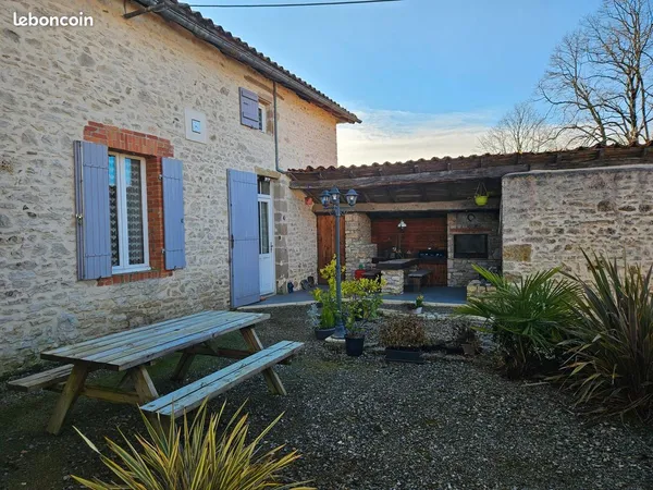 Maison 190m2, grange et nombreuses dependances