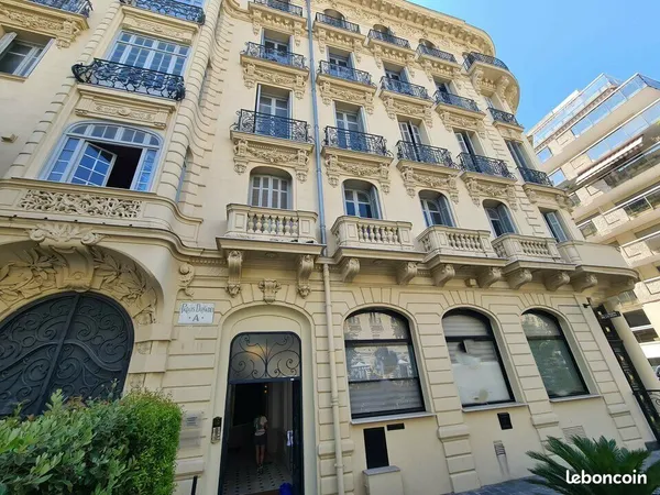 Bureaux 90 m² NICE