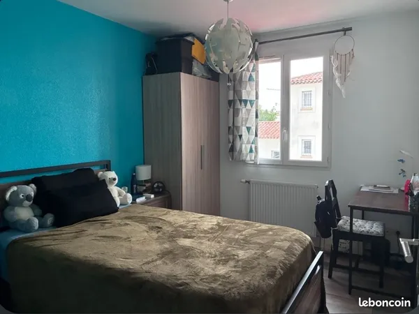 Chambre calme dans quartier résidentiel