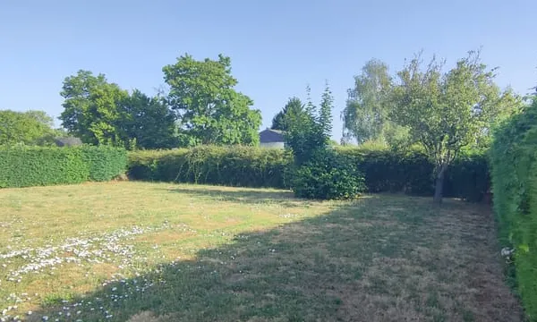 AVRILLE Terrain à bâtir de 355 m2 Libre de constructeur