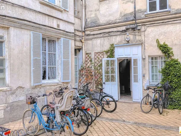 Appartement 5 pièces 103 m²