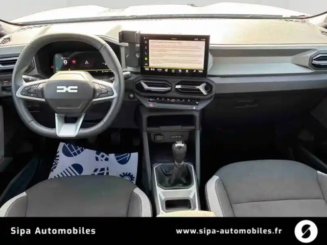 Dacia Bigster mild hybrid-g 140 — photo 15