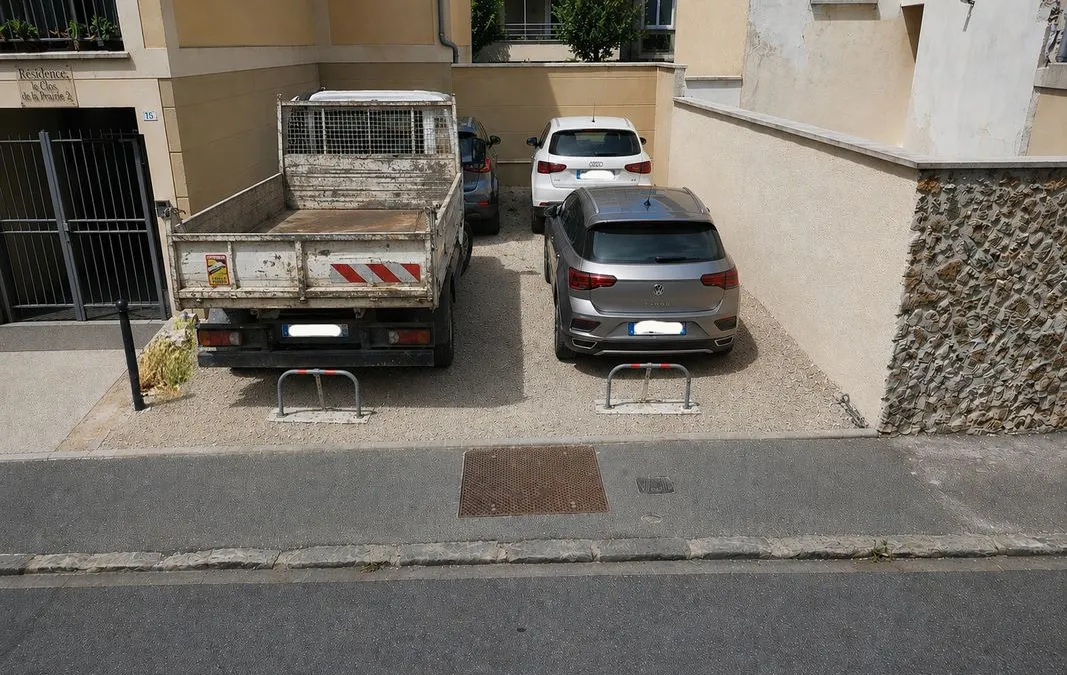 Photo 3