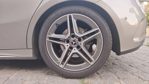 Mercedes Classe A 250 224 7G-DCT - AMG Line – 2019 – 48734 km – Essence – Boîte Automatique — photo 21