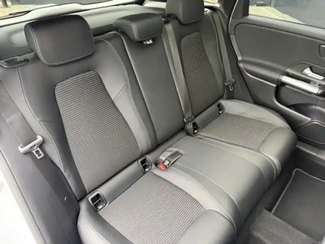 Mercedes Classe B 180 d progressive line edition — photo 12