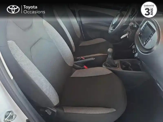 Toyota Aygo X 1.0 vvt-i 72ch active business my23 — photo 6