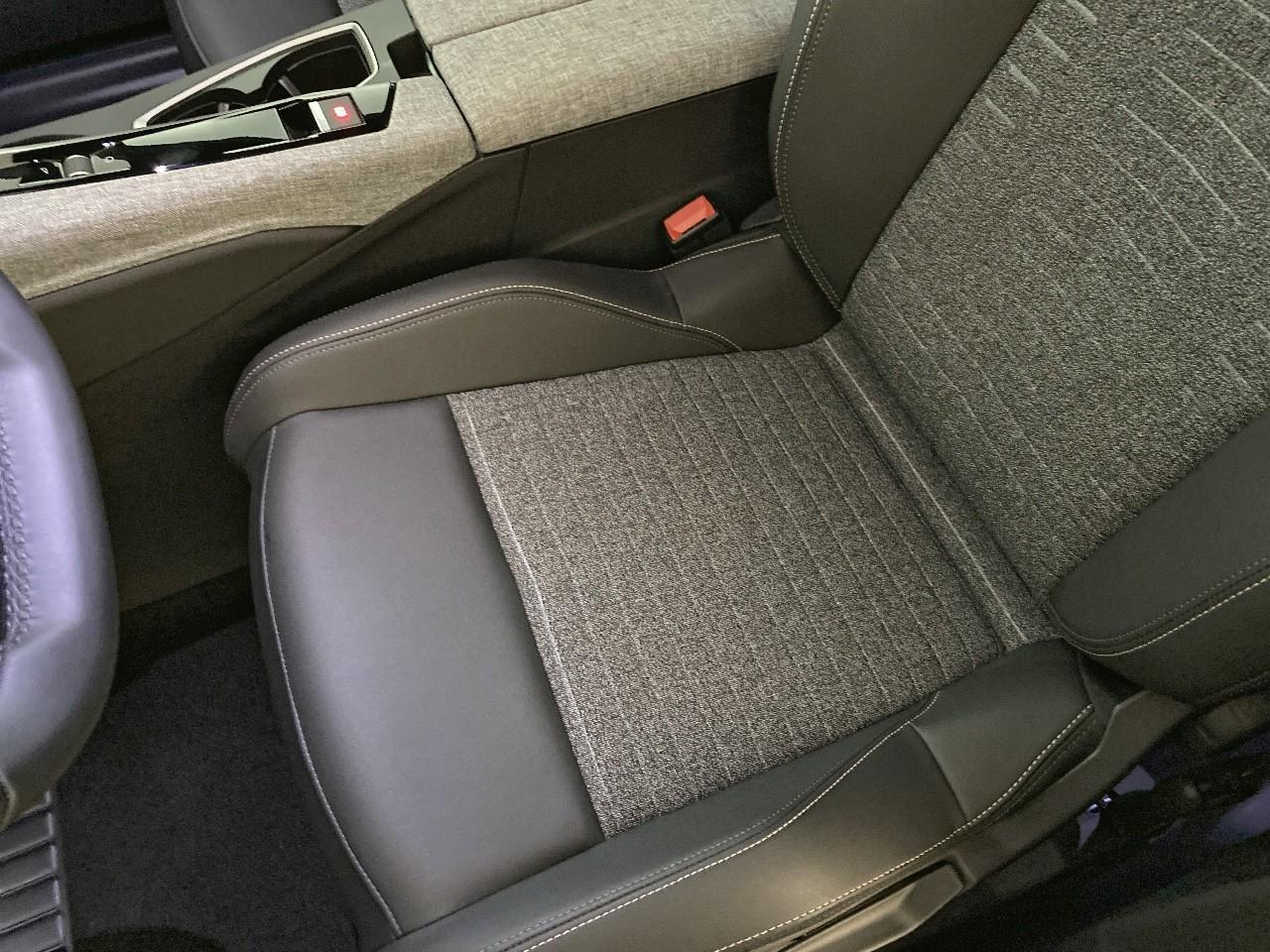 Peugeot 5008 hybrid 145 ch e-dcs6 allure — photo 9