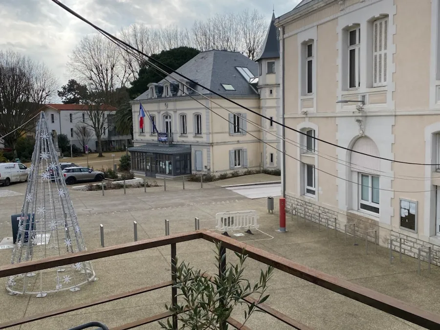 Photo 10
