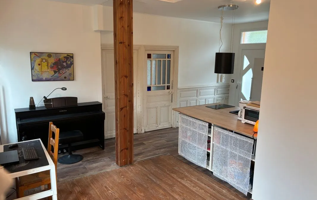 Photo 1