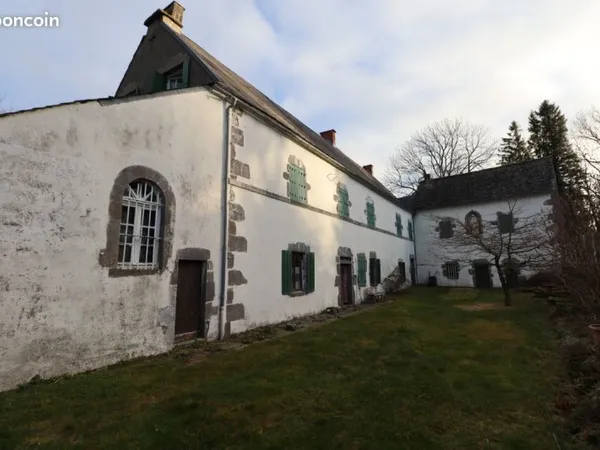 Maison 14 pièces 271 m²