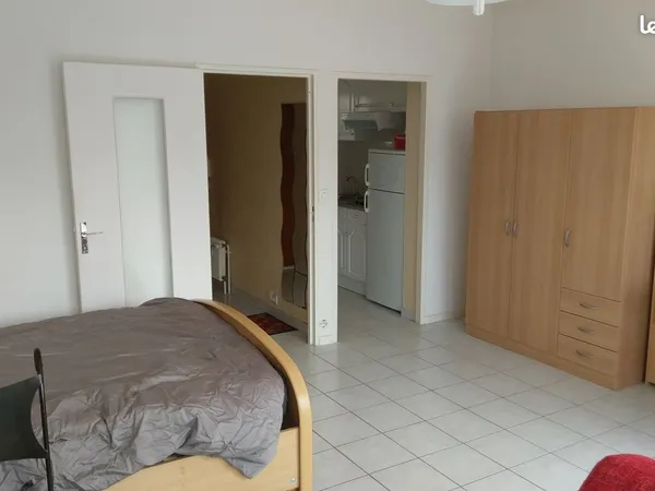 Studio meublé 34 m² + cave - Châteaudun Saint-Joseph - 1er achat ou investissement - Locataire poten