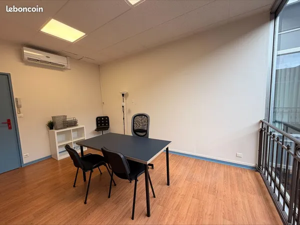 Bureau de 16m2 en centre d'affaire, Lille