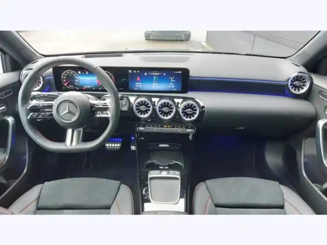 Mercedes Classe A 200 d amg line — photo 11