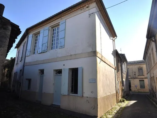 Maison 9 pièces 274 m²