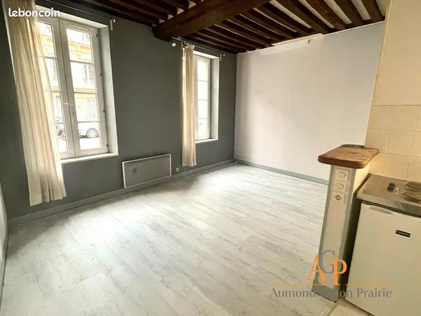 Studio 1 pièce 23 m²