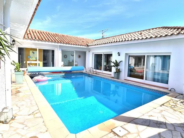 Villa 6 pièces 136 m²