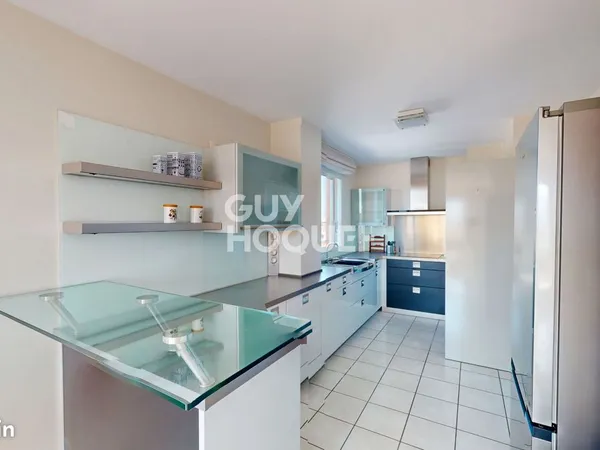 Duplex 5 pièces 113 m²