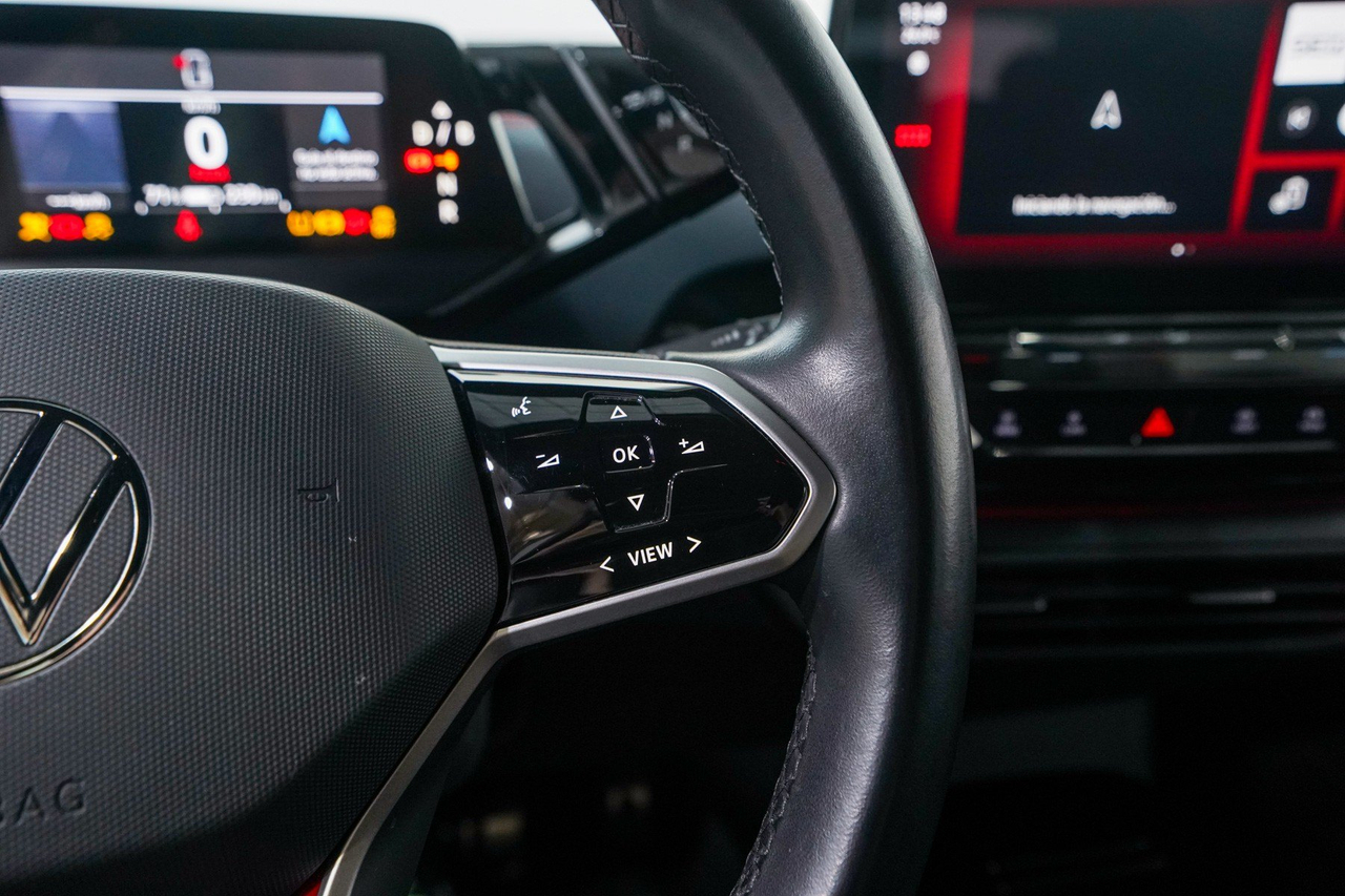 Volkswagen ID.4 — photo 18