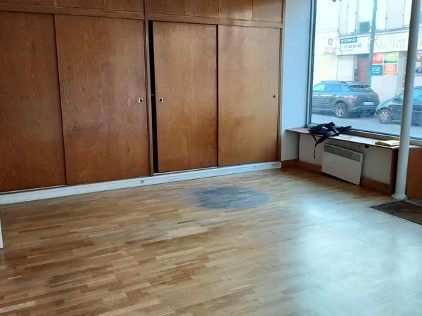 Local commercial à louer - le raincy (93)