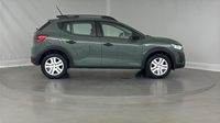 Dacia Sandero 1.0 TCe 90ch Stepway Essential — photo 4