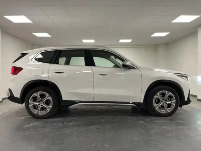 Bmw X1 sdrive18i 136ch xline — photo 3