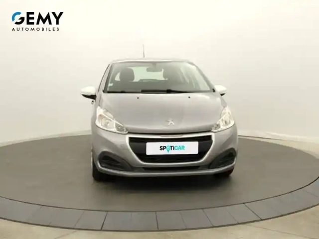Peugeot 208 puretech 68ch bvm5 — photo 2