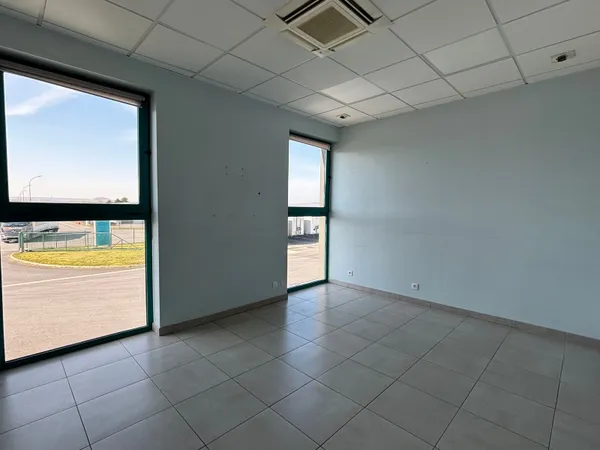 Bureau 15 m²