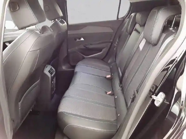 Peugeot 308 phev 180 e-eat8 — photo 12