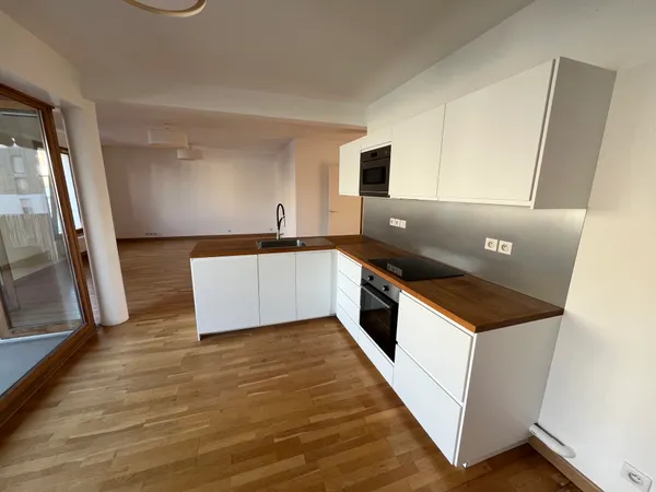 Loue appartement T3 entier - 81,25m2 - Tours quartier des deux lions