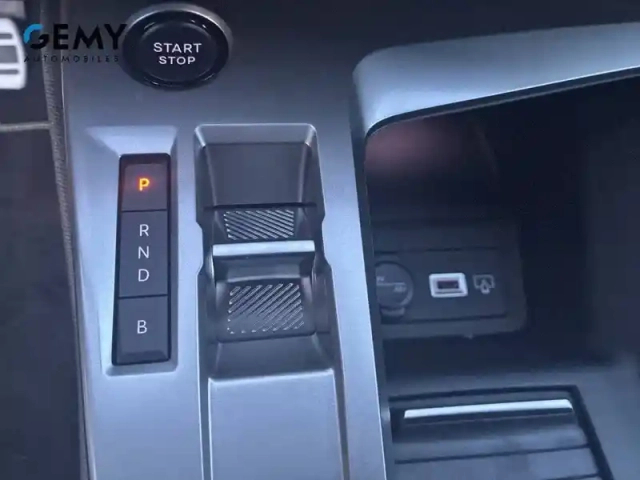 Peugeot 308 plug-in hybrid 195 ch e-dcs7 — photo 32