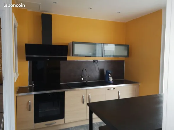 À louer - Maison de charme en centre-ville, proche mairie et écoles