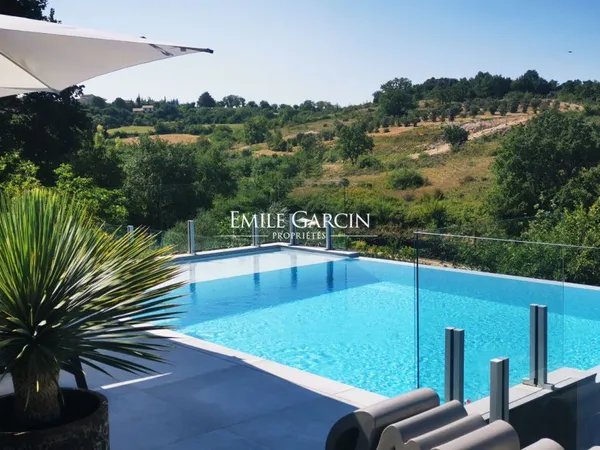 A vendre, Maison contemporaine à Barjac