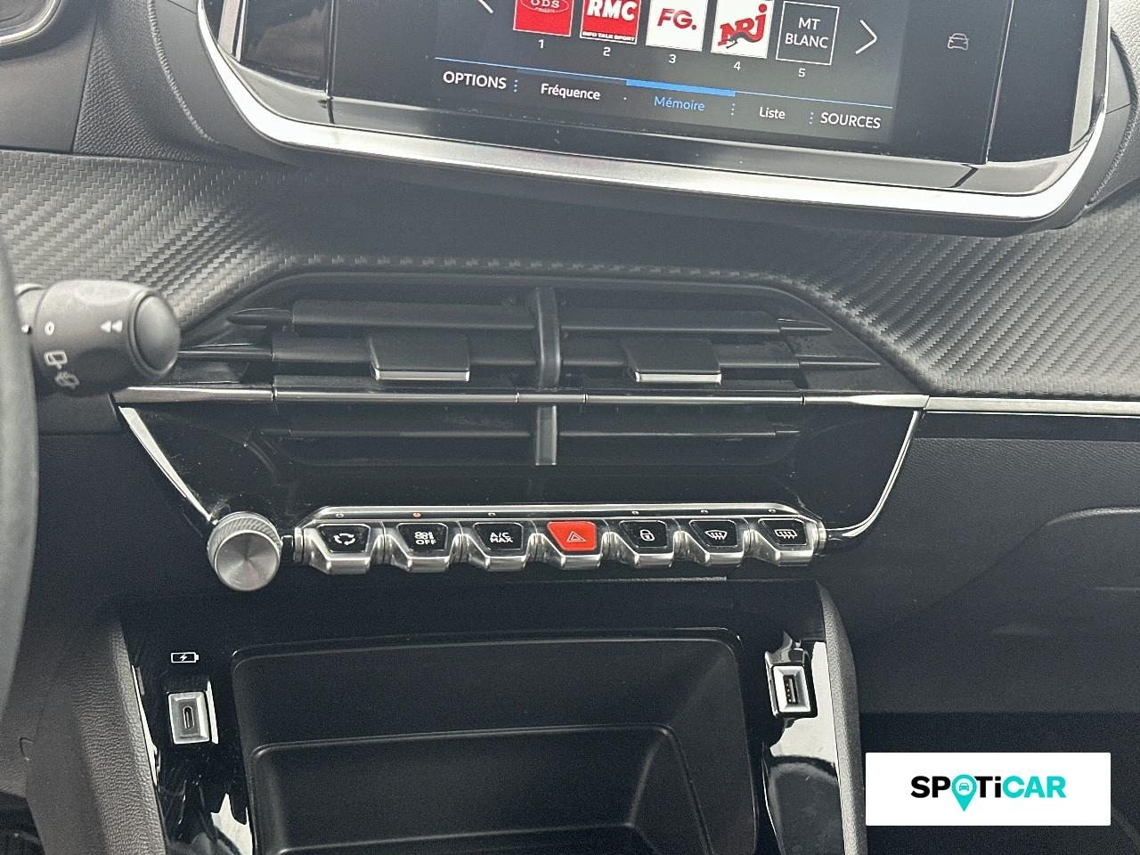Peugeot 208 1.2 puretech 100ch s&s style 118g — photo 15