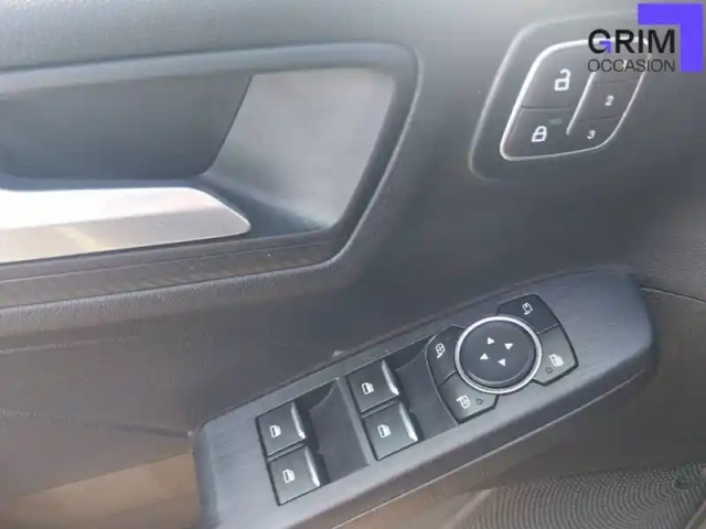 Ford Kuga 2.5 duratec 243 ch phev powershift — photo 23