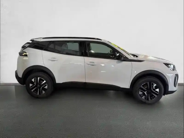 Peugeot 2008 hybrid 110 e-dcs6 — photo 4