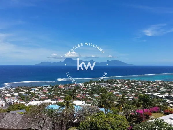 Punaauia : Maison T4 avec vue imprenable sur Moorea