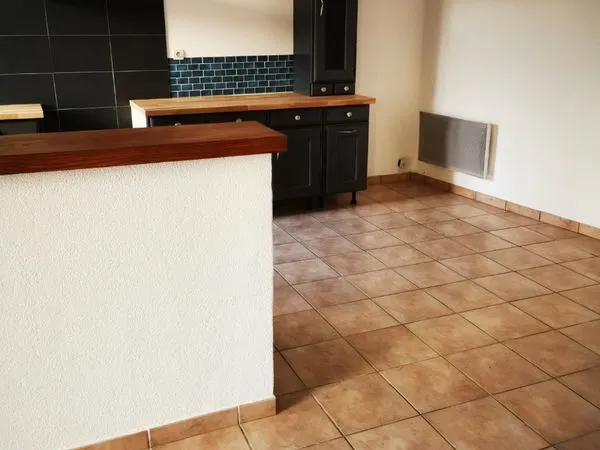 Maison en Pierre en centre bourg
