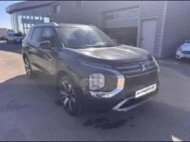 Mitsubishi Outlander 2.4 phev 306ch intense 4wd — photo 4