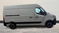 Renault Master F3500 L2H2 2.3 Blue dCi 135ch Confort Euro6 — photo 4