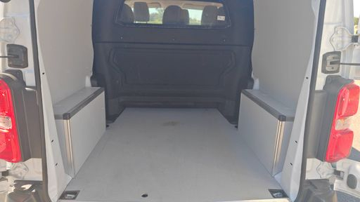 Opel Vivaro Cabine Approfondie 2.0 BlueHDi 180 EAT8 - Taille M – 2025 – 36369 km – Diesel – Boîte Automatique — photo 31
