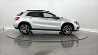 Mercedes Gla 200 d 136ch Fascination 7G-DCT Euro6c — photo 4