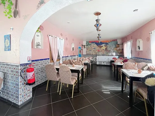Opportunité investisseur hôtel avec restaurant murs et fond ,Gagny, limite, Chelles