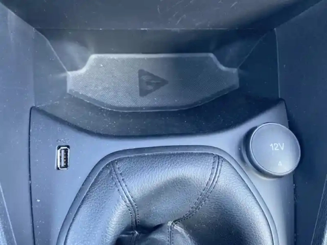 Ford Fiesta 1.0 ecoboost 95ch connect business nav 3p — photo 22