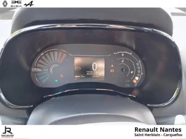Dacia Spring 45ch expression - chargeur combo dc 30kw — photo 12