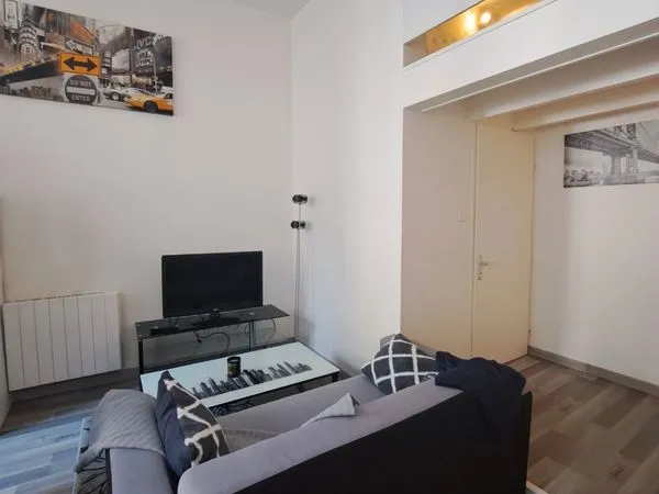 à vendre - studio meublé de 25 m² - besançon - spécial investisseur