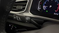 Volkswagen T-Roc 1.5 TSI EVO 150ch Style Exclusive DSG7 — photo 23