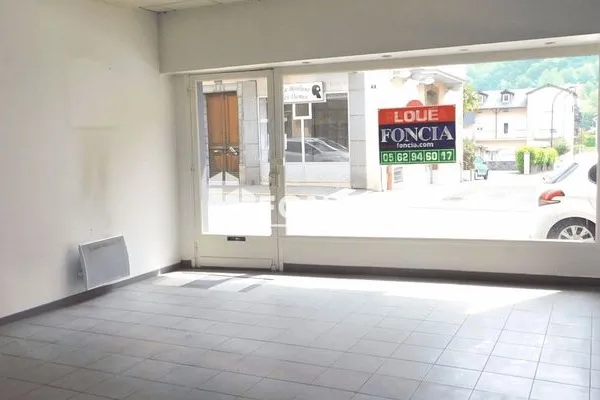 Local 59 m²