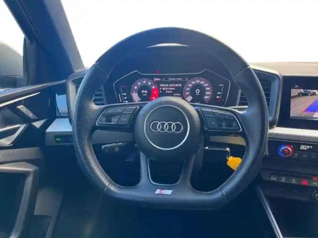 Audi A1 sportback 40 tfsi 207 ch s tronic 7 — photo 16