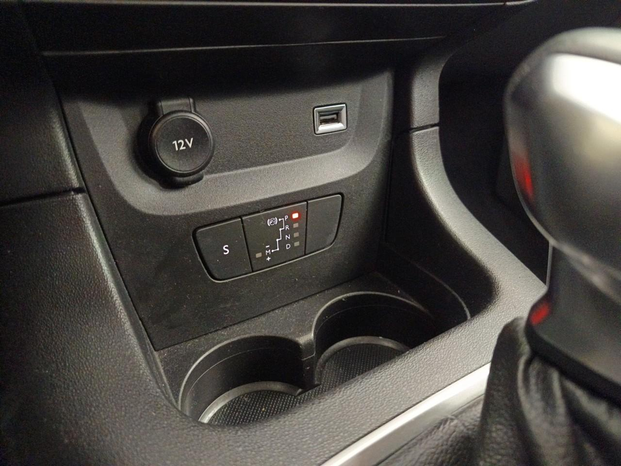 Citroën C3 puretech 110 s&s eat6 shine — photo 28