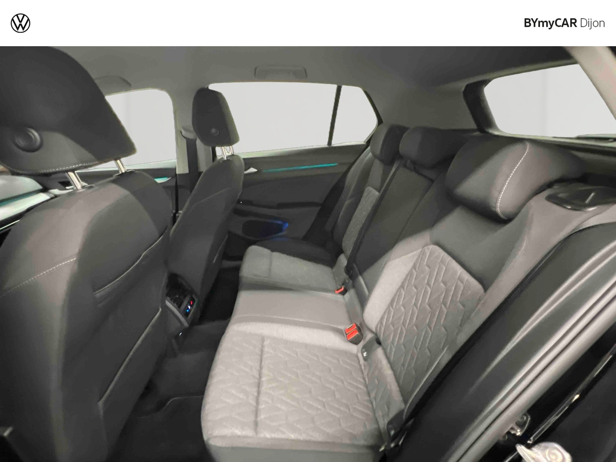 Volkswagen Golf 1.5 eTSI EVO2 116 DSG7 — photo 12